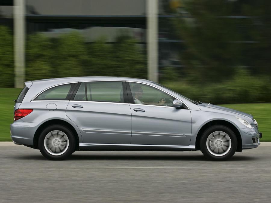  Mercedes-Benz R500 2006 года  (AU) (фото 21 из 30)